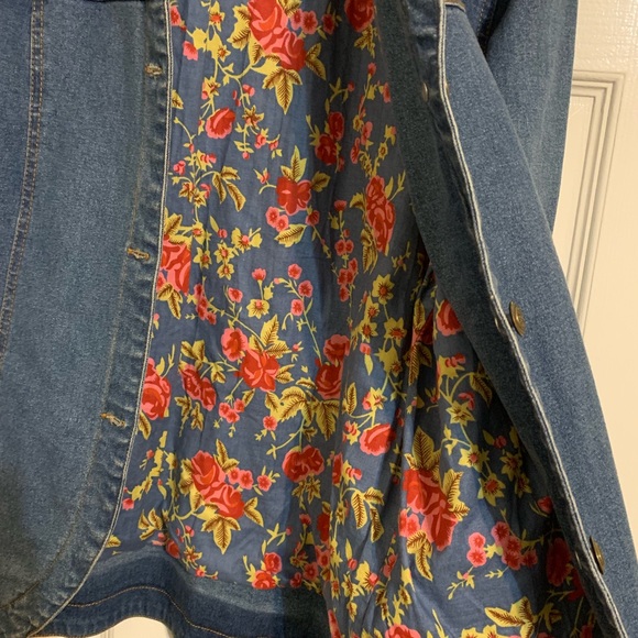Jean Jacket by Denim & Co, Size: Small - Picture 2 of 8